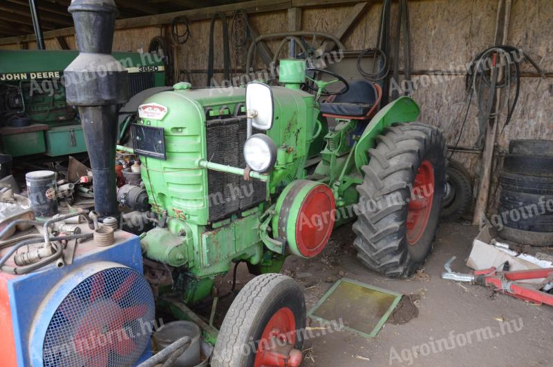 Na prodej traktor Hofherr zobrazený na obrázcích