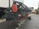 Versatile RT490 combine harvester with grain and maize table, 980 operating hours for sale