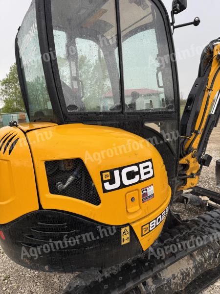JCB 8029