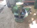 Zvedací hlava traktoru John Deere