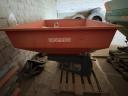 Fertiliser spreader