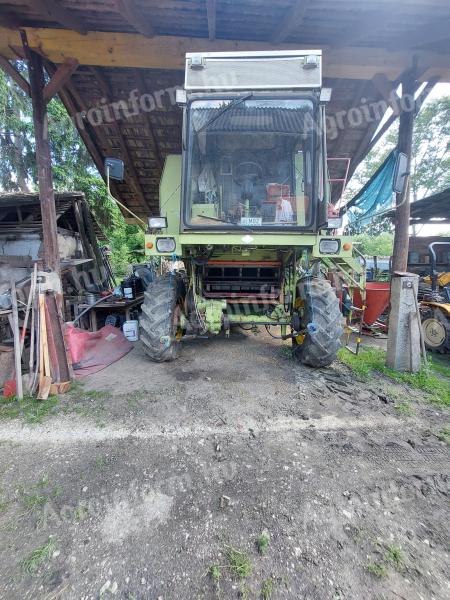 Combine harvester for sale
