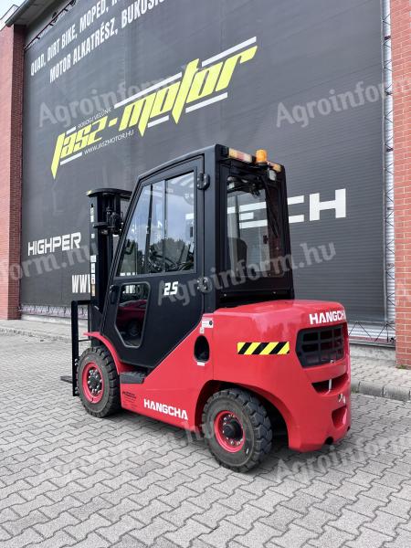 Hangcha CPCD25 almost new 2.5 tonne diesel forklift for sale
