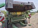 JOHN DEERE V 451 M round baler in like new condition with only 4862 bales
