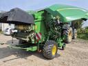JOHN DEERE V 451 M round baler in like new condition with only 4862 bales
