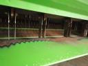 John Deere T550i combine