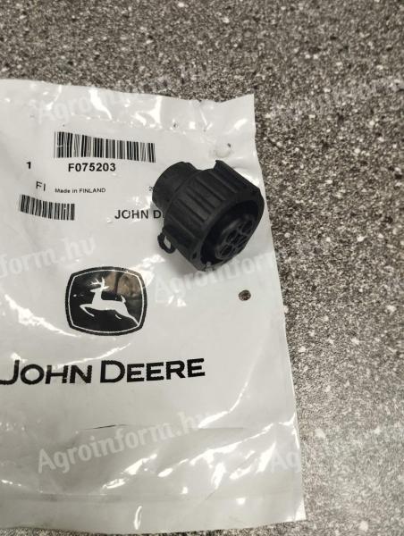 Terminal box, B25 tank level sensor, F075203