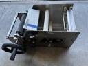 Manual labelling machine