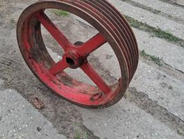 Ékszíjtárcsa 51 cm átmérőjű, 6 utas