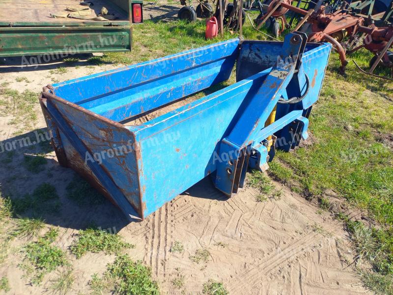 Werkseitige hydraulische Transportbox