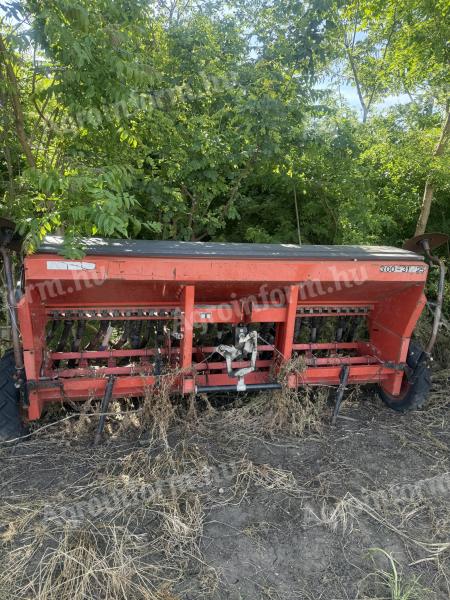 Seed drill for sale