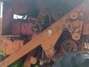 Combine IH 321 (International)