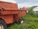 Combine IH 321 (International)