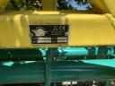 Agromerkur PD3, 3 knife soil spreader