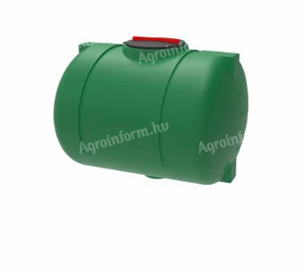 UV and chemical resistant POLYFARM 1100 litre tank