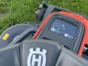 Husqvarna Rider R 318X lawn tractor