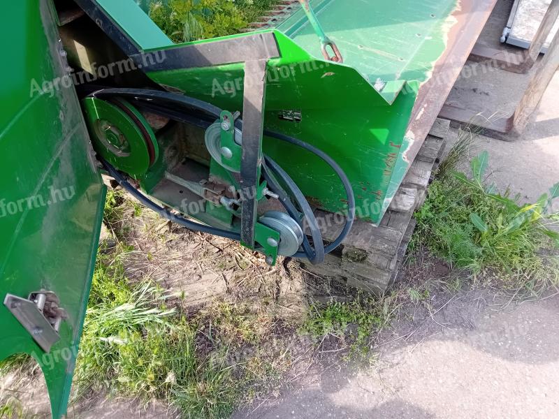 Řepkový mezikus Zürn pro stůl John Deere 618R