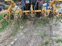 6 row spring-loaded spacer