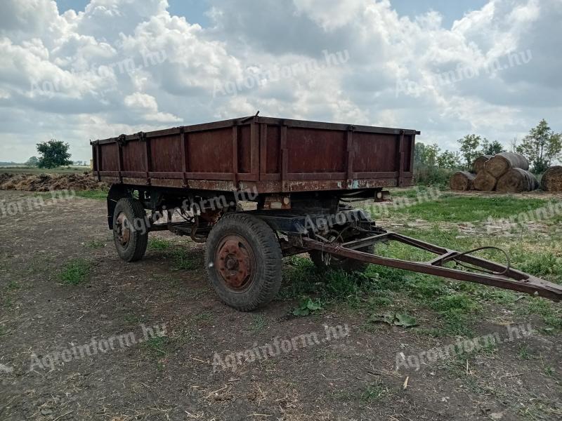 2 trailers