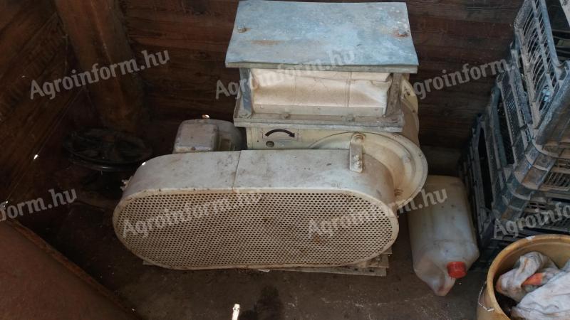 Nyíregyháza ventilátory, odlučovače prachu, elektromotory, mlýnky na maso na prodej
