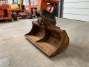 Achi ZX 225 US R LC-5 / 2016 / 12.009 hours / Leasing from 20%