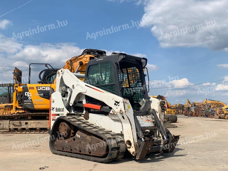 Bobcat T650 mini loader