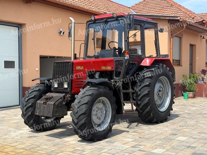 Běloruský traktor MTZ 952.2