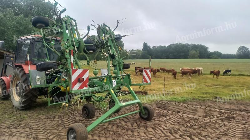 Krone KWT 8,80/8 cleaner, tidy handler