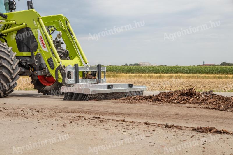 Fliegl Lion Broomstick
