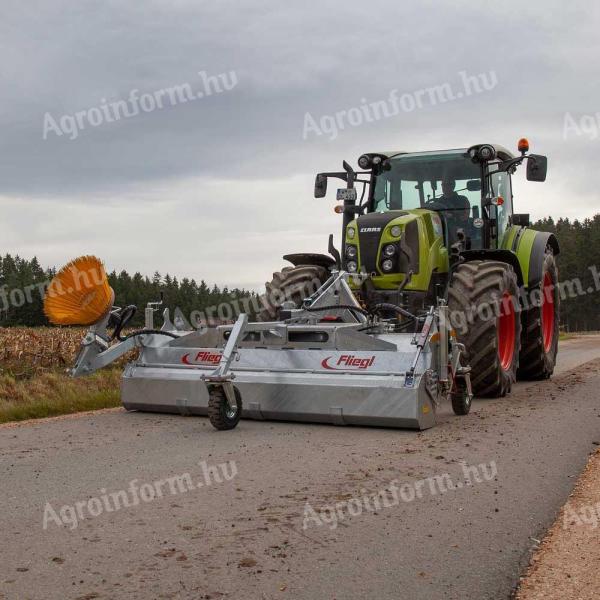 Fliegl Typ 600 and Typ 700 sweeper