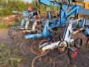MONOSEM 6 row spring-loaded row cultivator