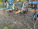 MONOSEM 6 row spring-loaded row cultivator