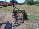 Kunkszman 1 row potato and dandelion scarifier