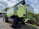 Claas Lexion 440 grain combine with grain adapter