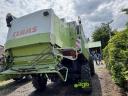 Claas Lexion 440 grain combine with grain adapter