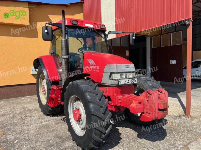 Zemědělský traktor Mc Cormick