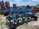 Hoses 6 row spring-loaded row cultivator with fertilizer spreader