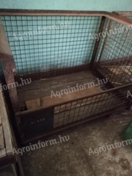 Lattice box