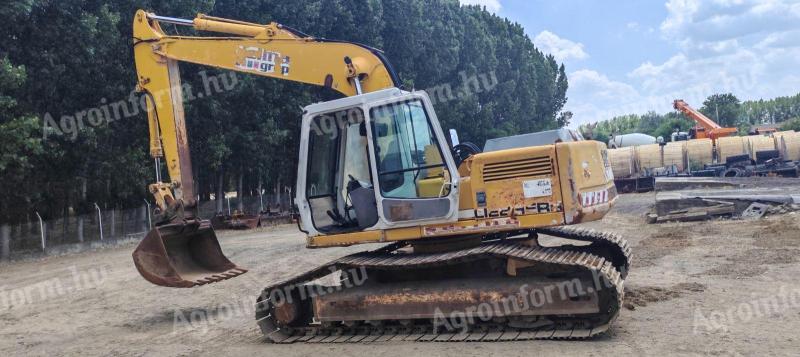 Liebherr R902 HDSL Litronic chain trencher for sale with engine failure