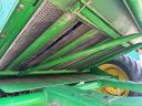 John Deere 854 MaxiCut baler