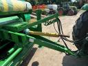 John Deere 854 MaxiCut baler