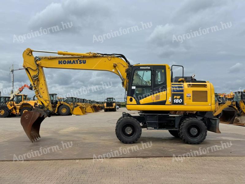 Komatsu PW180-11 / 2019 / 2900 sati / Najam od 20%