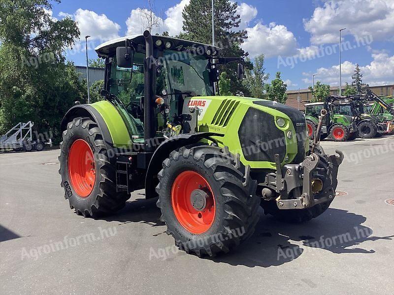 Traktor CLAAS ARION 620