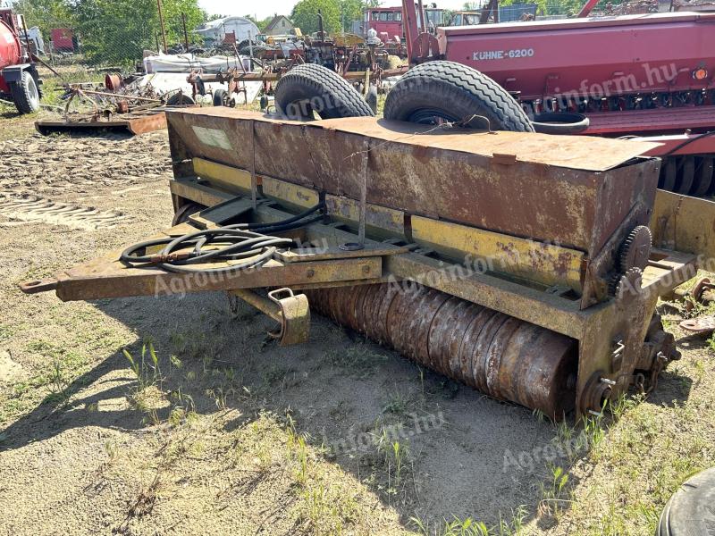 Small seed drill