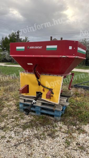 Fertiliser spreader 1500 l