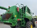 John Deere T670i