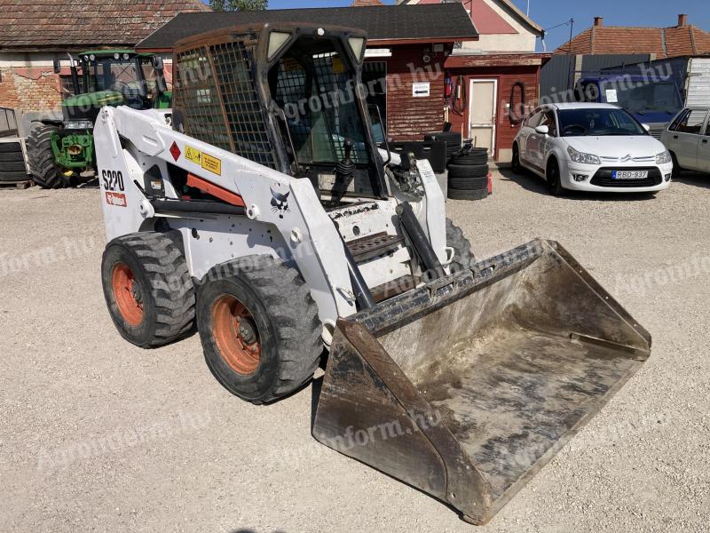 Bobcat S220, 3.4 ton Kubota engine loader for sale