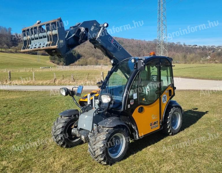 Giant GT 5048 mini telescopic handler