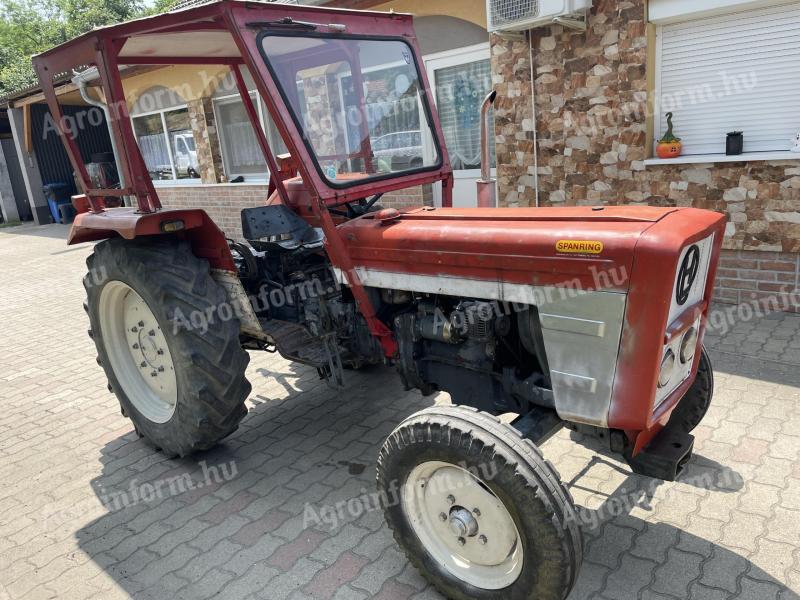 Lindner tractor