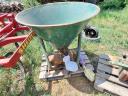 Fertilizer spreader 400 l
